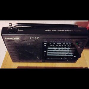 Radio Shack DX-350 AM/FM/Shortwave Radio